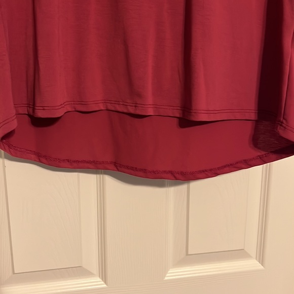 LuLaRoe Christy T - Picture 2 of 4